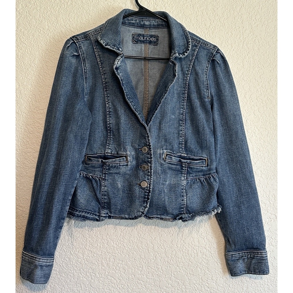 Maurices Jean Jacket Women's Size M Cotton Stretch Blue Distressed frayed Hem